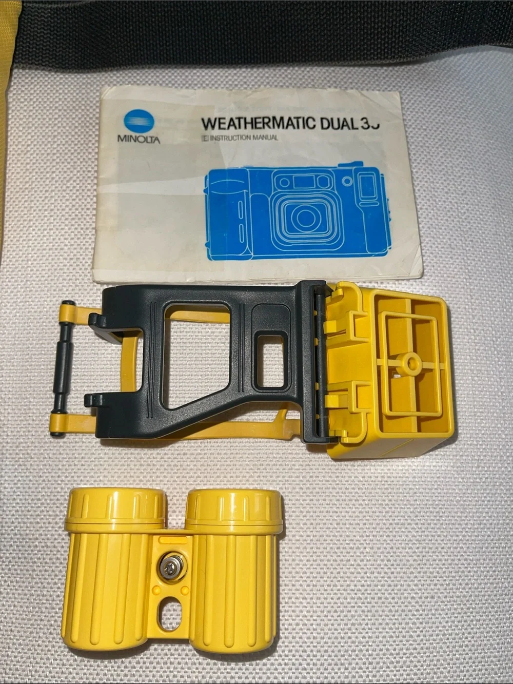 MINOLTA Weathermatic Dual 35mm Camera Kit